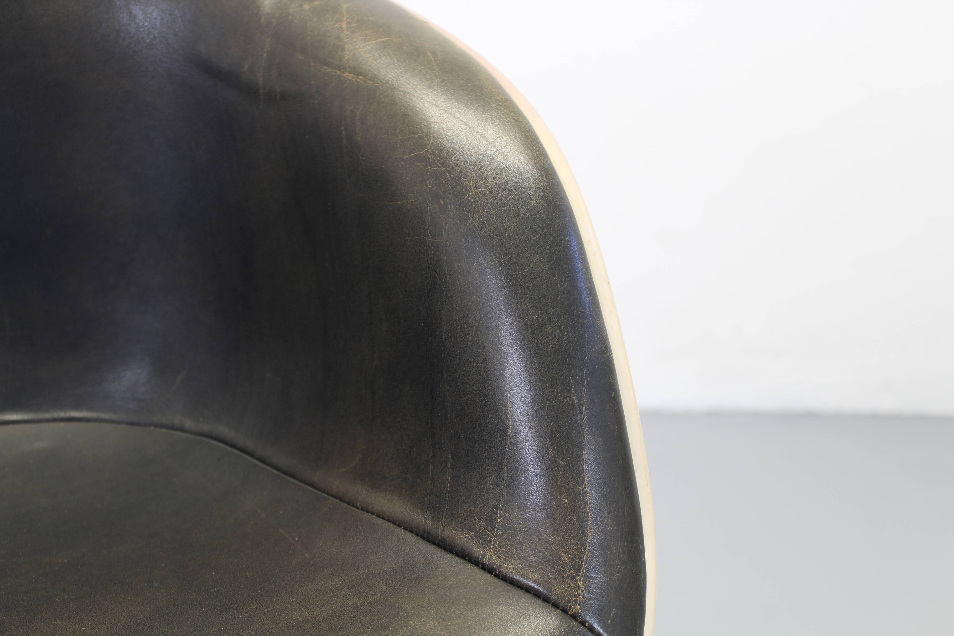 Chaise La Fonda, Herman Miller, Charles et Ray Eames