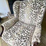 Fauteuil tapissier Bergère ancienne à oreilles