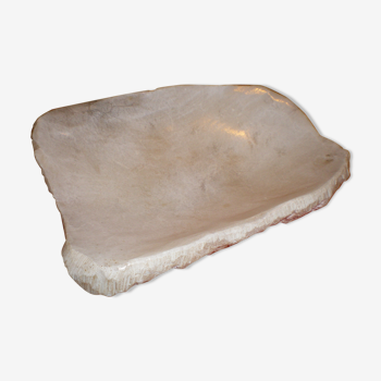 Alabaster plate