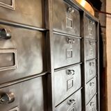 Strafor 3-column clamshell cabinet