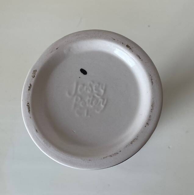 Petit vase Jersey Pottery