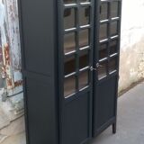 Parisian showcase cabinet