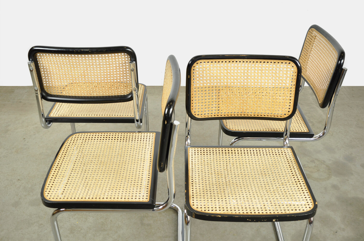 Set of 4 Cesca tubular frame cantilever dining chairs, Italy 1990s