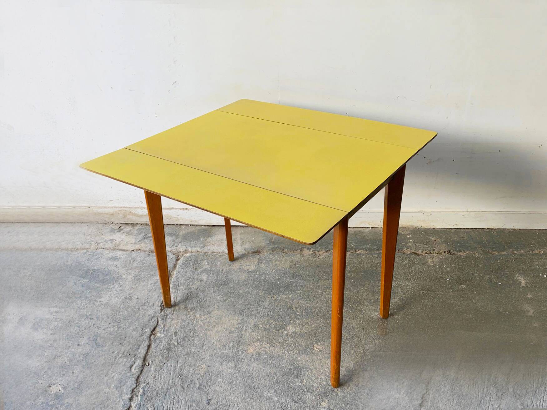 1960’s mid century vintage Formica kitchen dining table