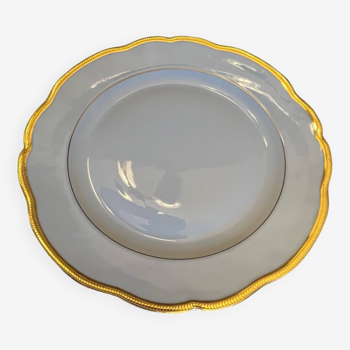 Round dish in fine Limoges porcelain