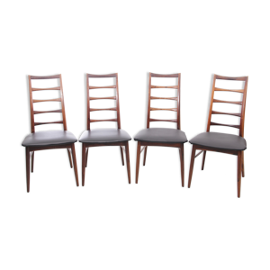 Suite de 4 chaises scandinaves