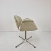 Set of 8 "Little Tulip" Chairs by Pierre Paulin for Artifort in Leather