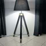 Black and gold tripod lamp