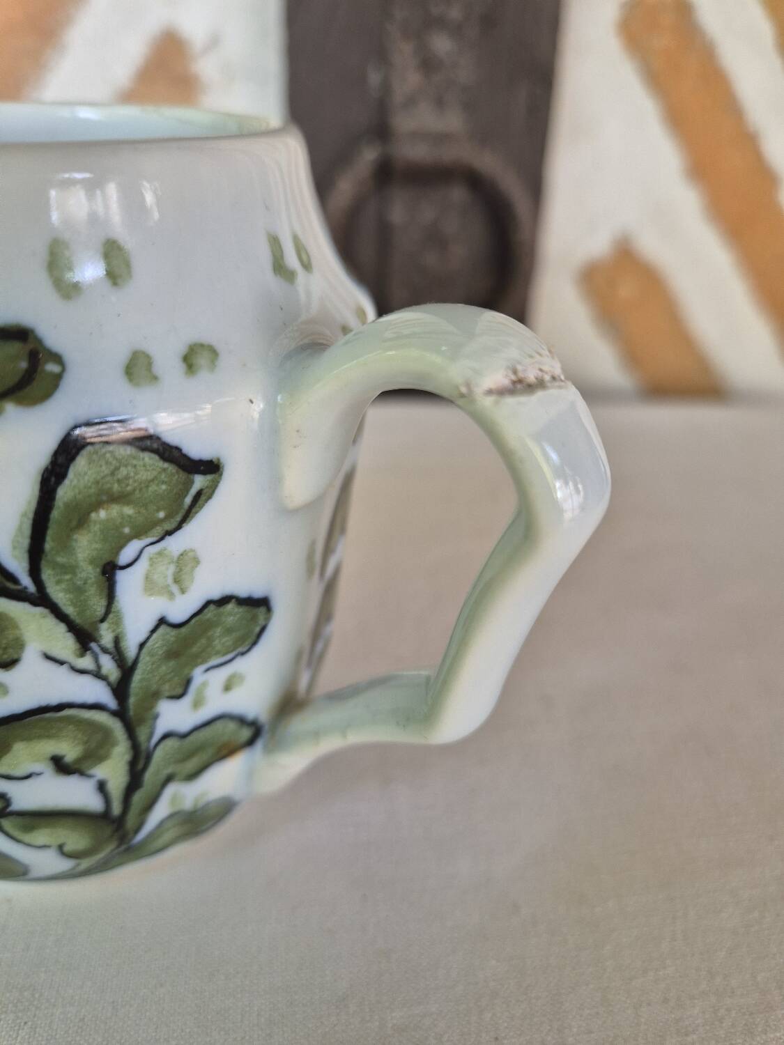 Tasses et pot à lait Espagne
