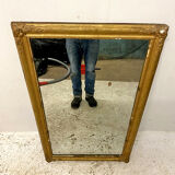 Miroir ancien en bois et stuc doré
