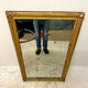 Miroir ancien en bois et stuc doré
