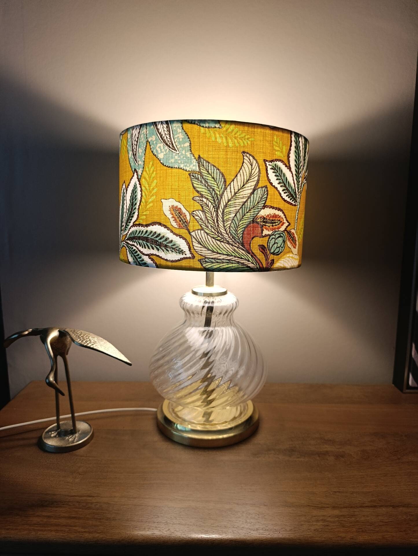 Hollywood Regency style lamp | Chic printed botanical lampshade