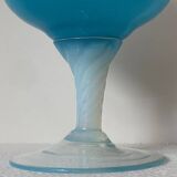 Vase pichet Aiguière piédouche verre soufflé bleu opalin