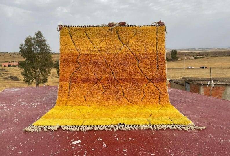 Moroccan Beni Ouarain rug 300 × 200 cm – saffron yellow and black