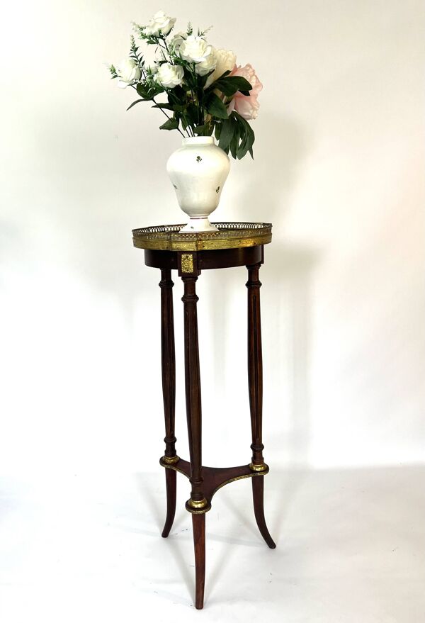 Gueridon de style Louis XVI marbre et laiton 19ème