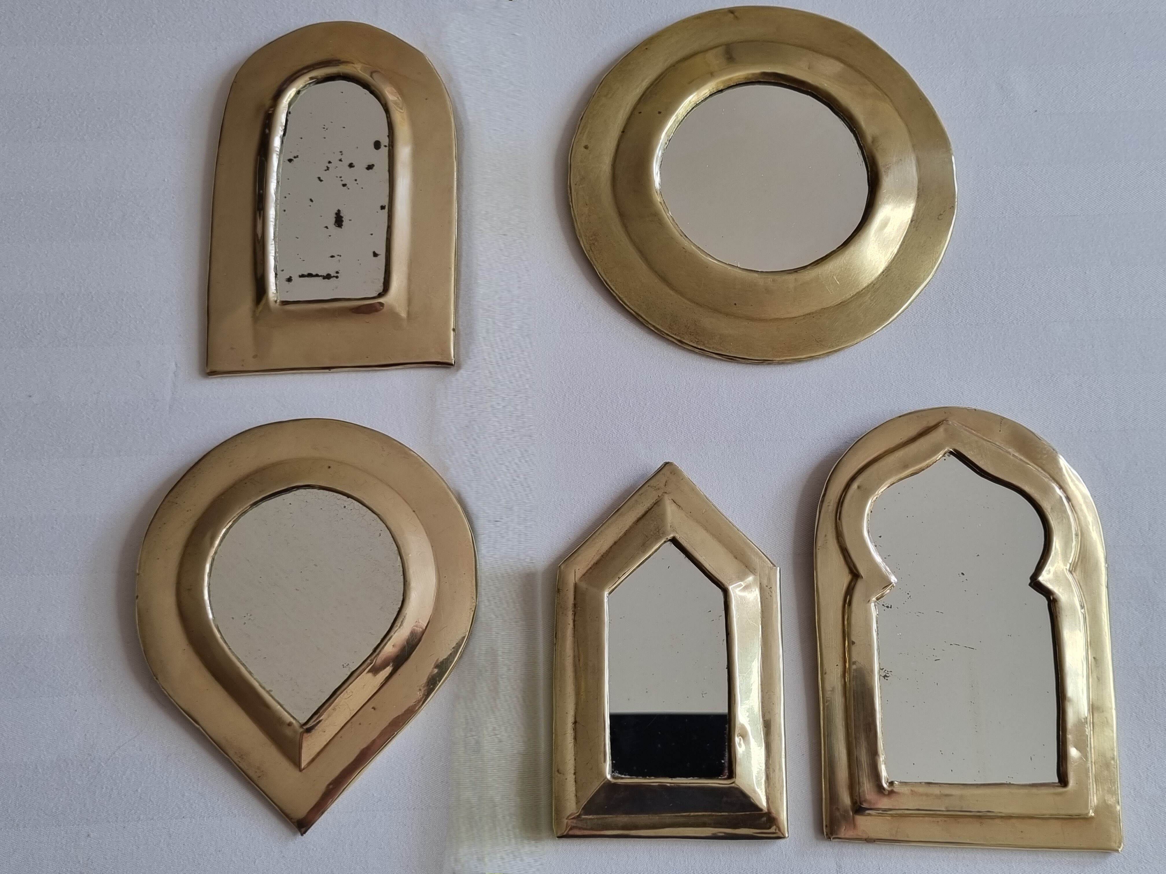 Set of 5 Moroccan mirrors in vintage brass 12 cm