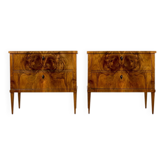 Elegant pair of Biedermeier style walnut commodes, Germany, French polish.