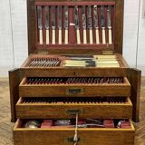 English silver-plated cutlery set in its oak box - early 20th century