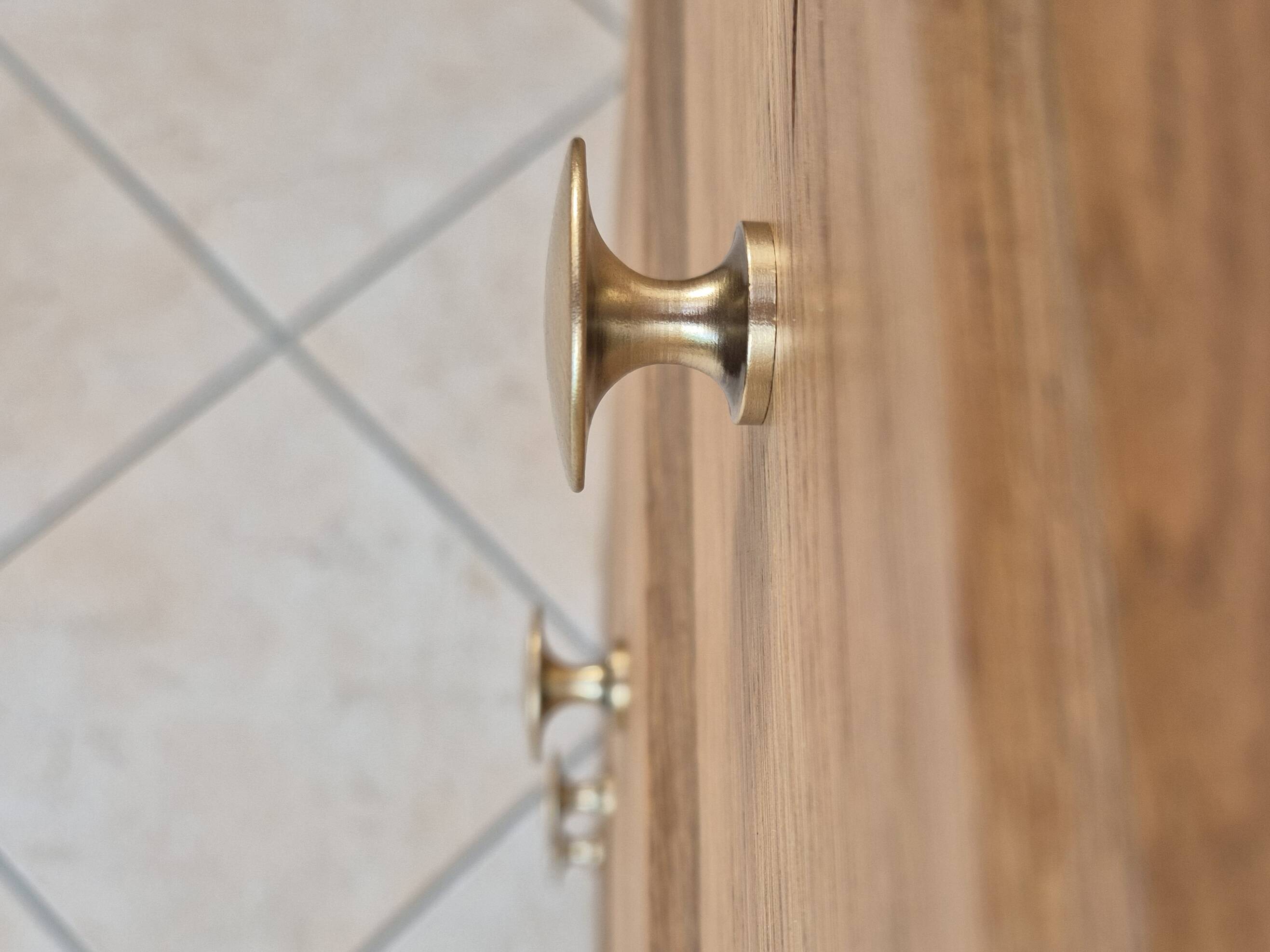 Art Deco chest of drawers