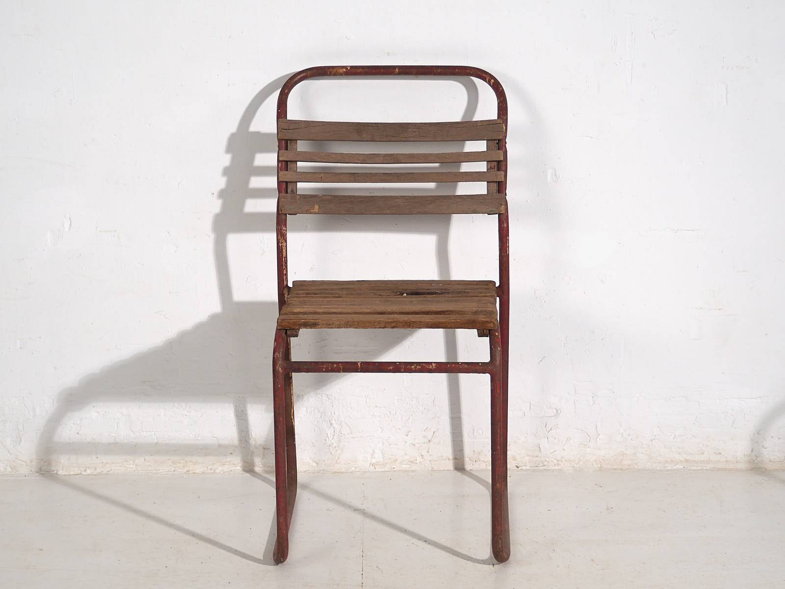 Antique red garden chairs (c.1920). Set of 2 pieces no. 16