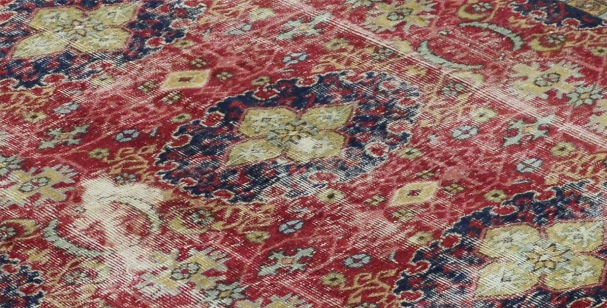 One-of-a-kind turkish handwoven vintage rug - rustic vintage charm 276x 174 cm