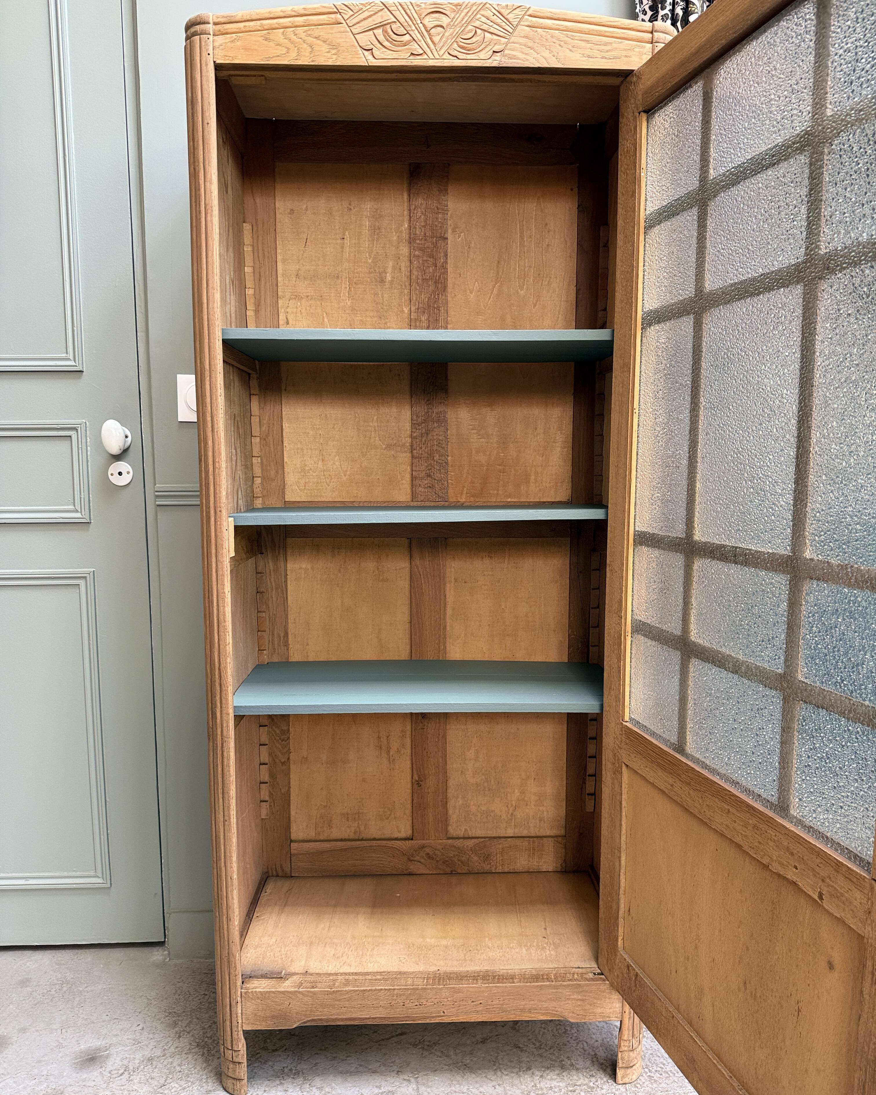 Parisian Art Deco showcase