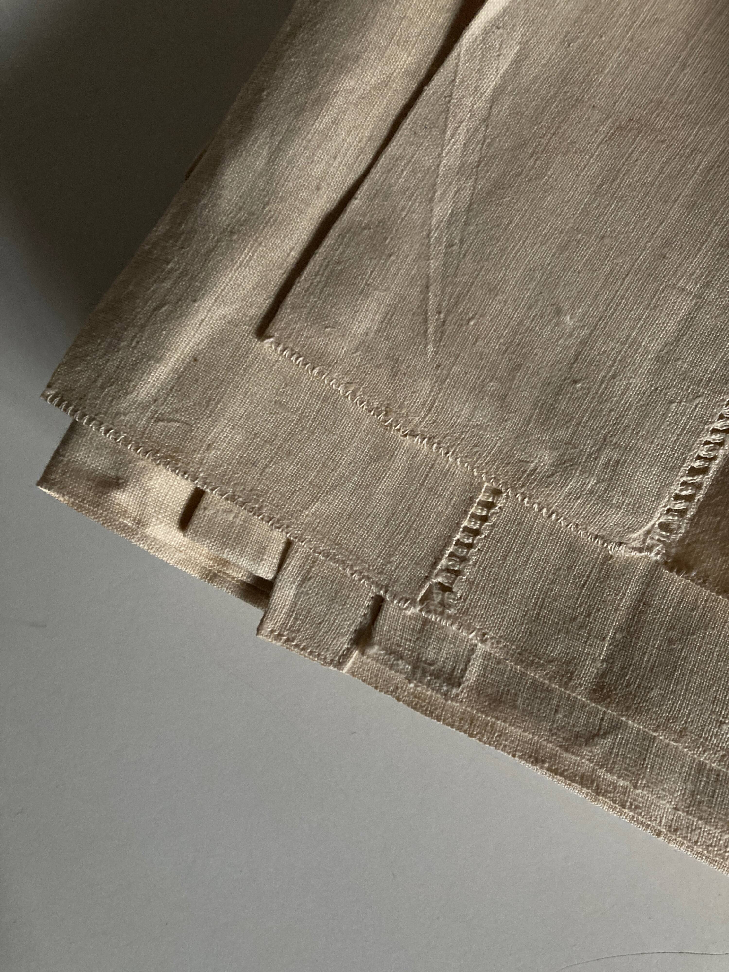 Reserve sheet for trousseau in linen canvas 1950 Le Bon Marché