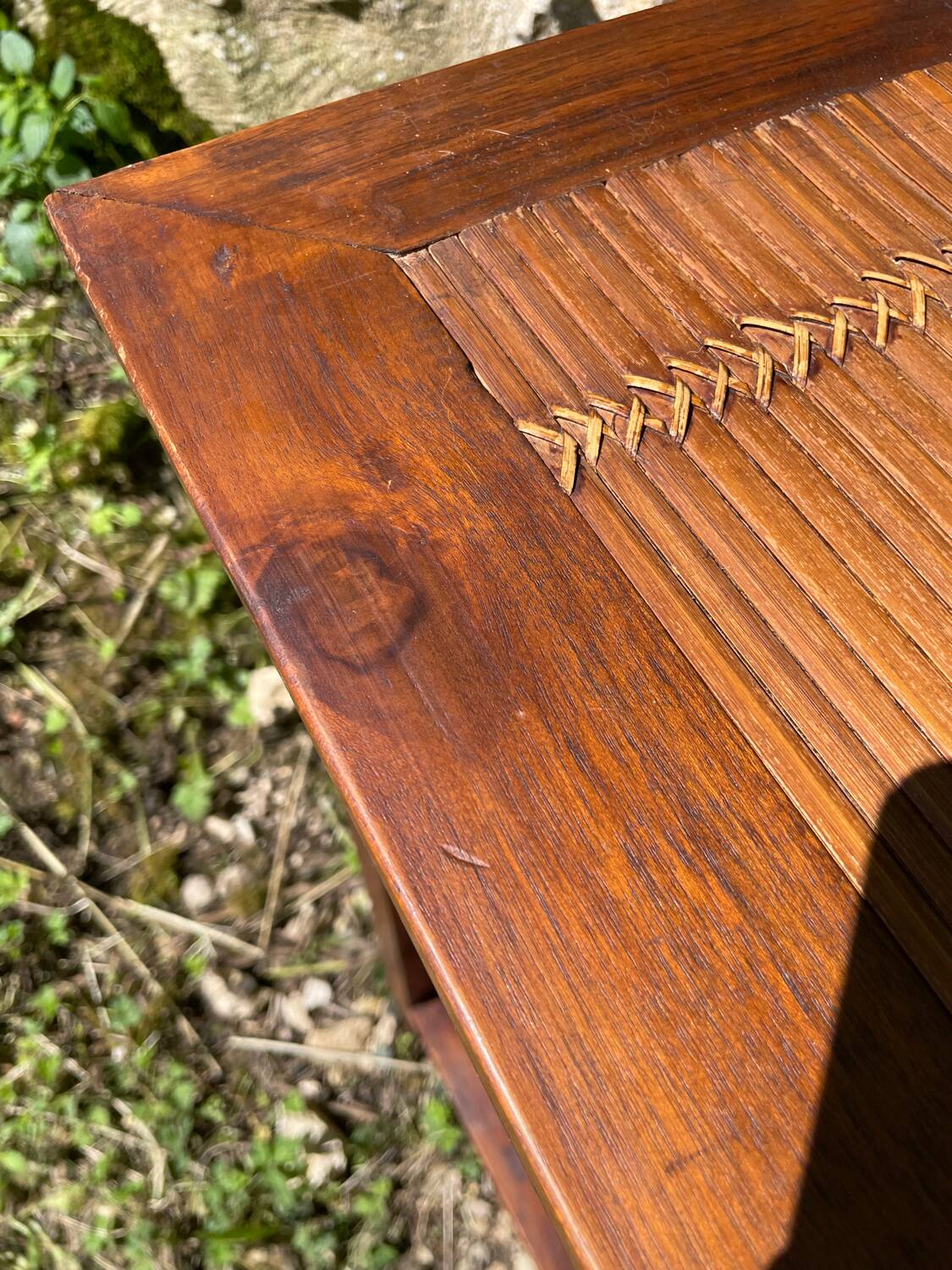 Table d’appoint / console en bois style indonésien