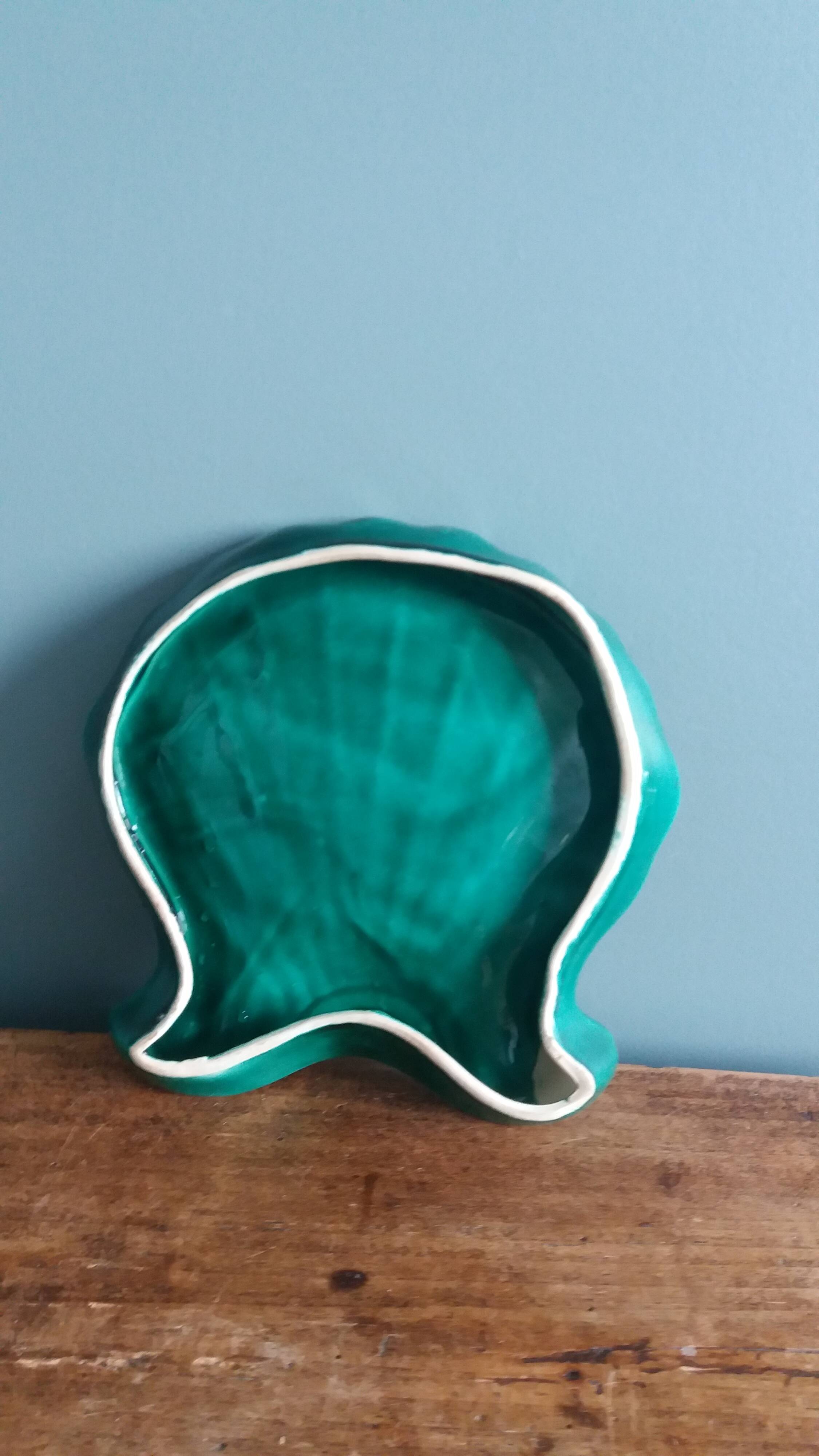 Coquillage coupelle vide poche vert émeraude