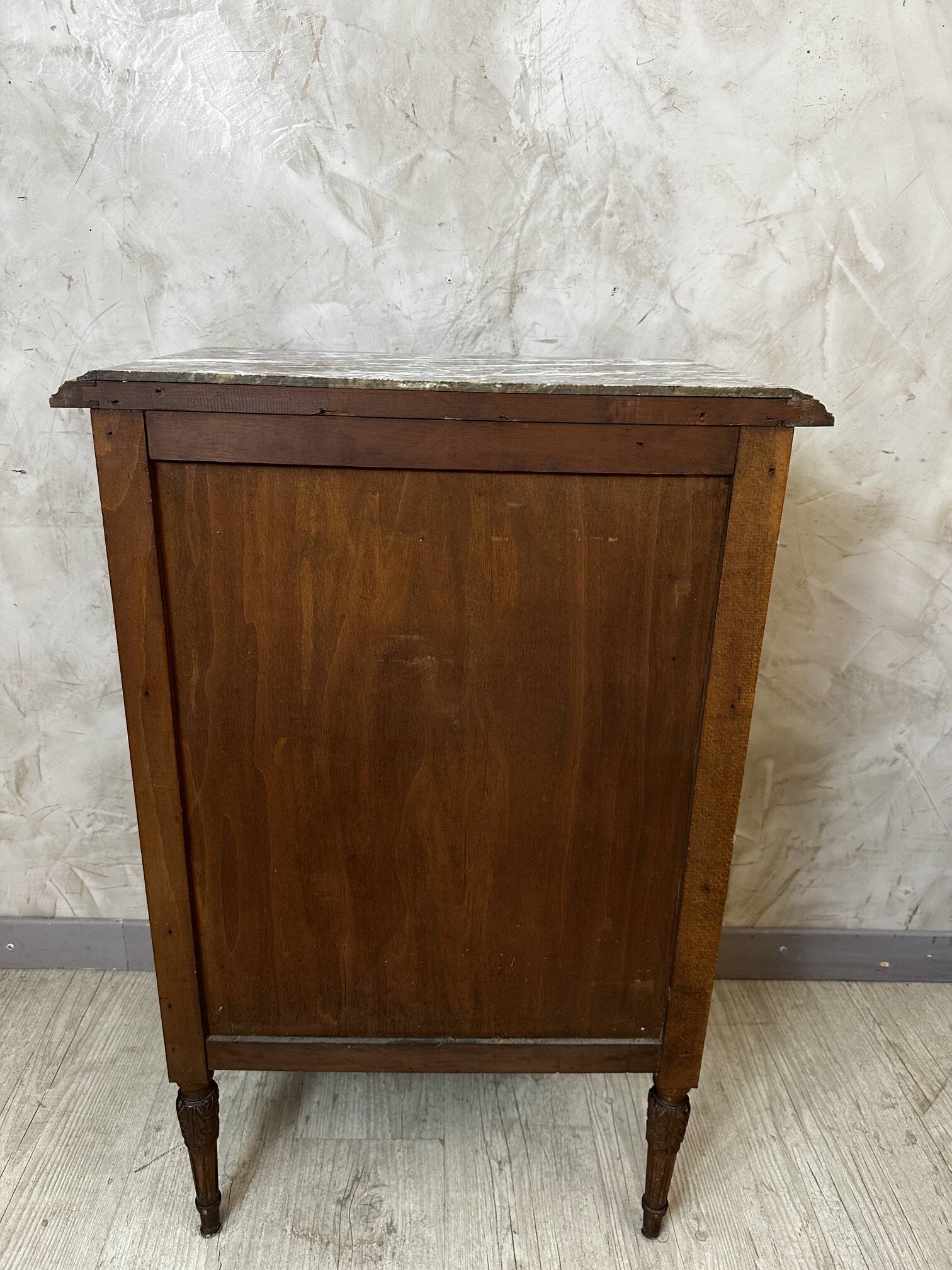 Chiffonnier en noyer