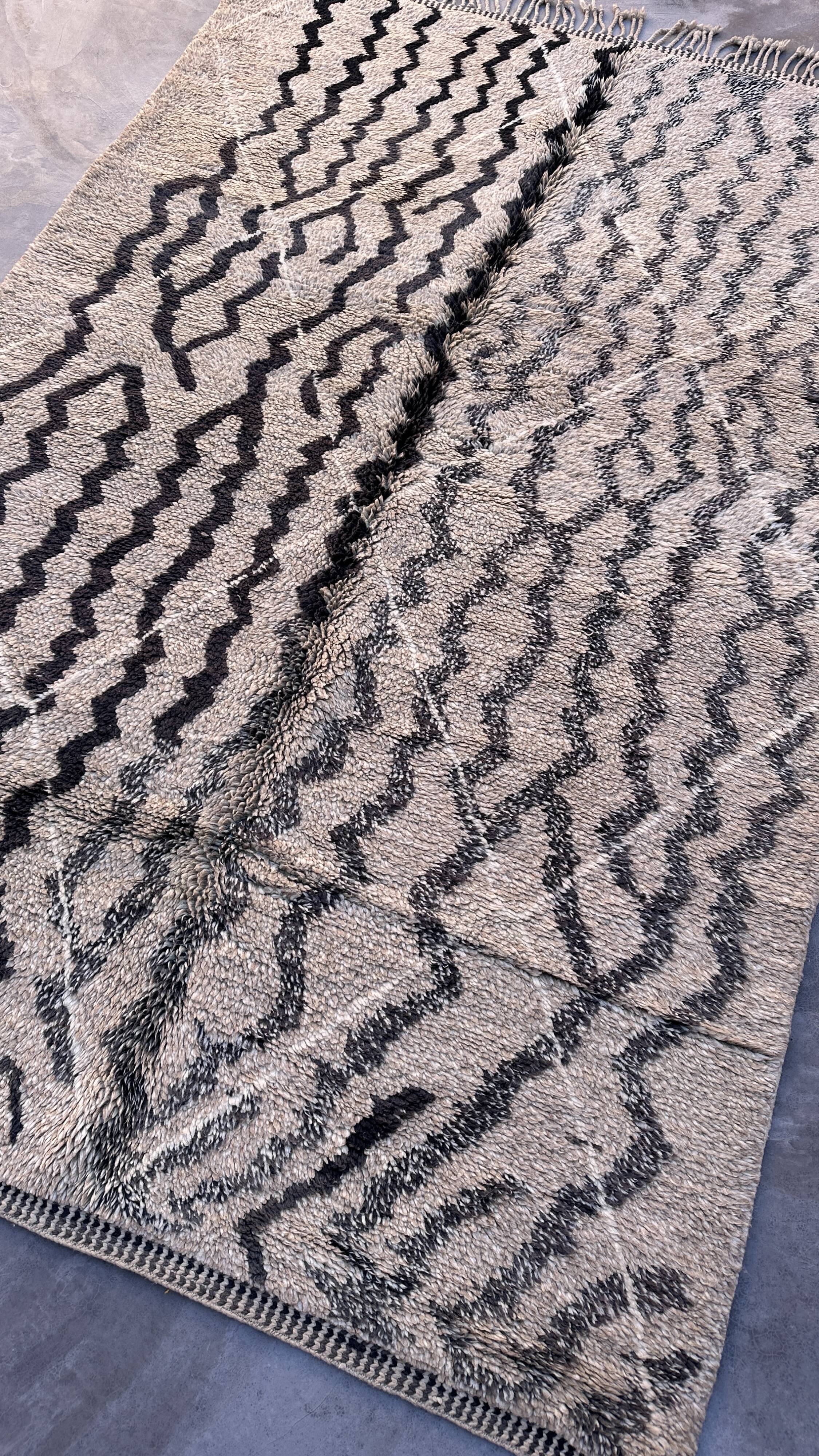 Moroccan carpet - 176 x 270 cm