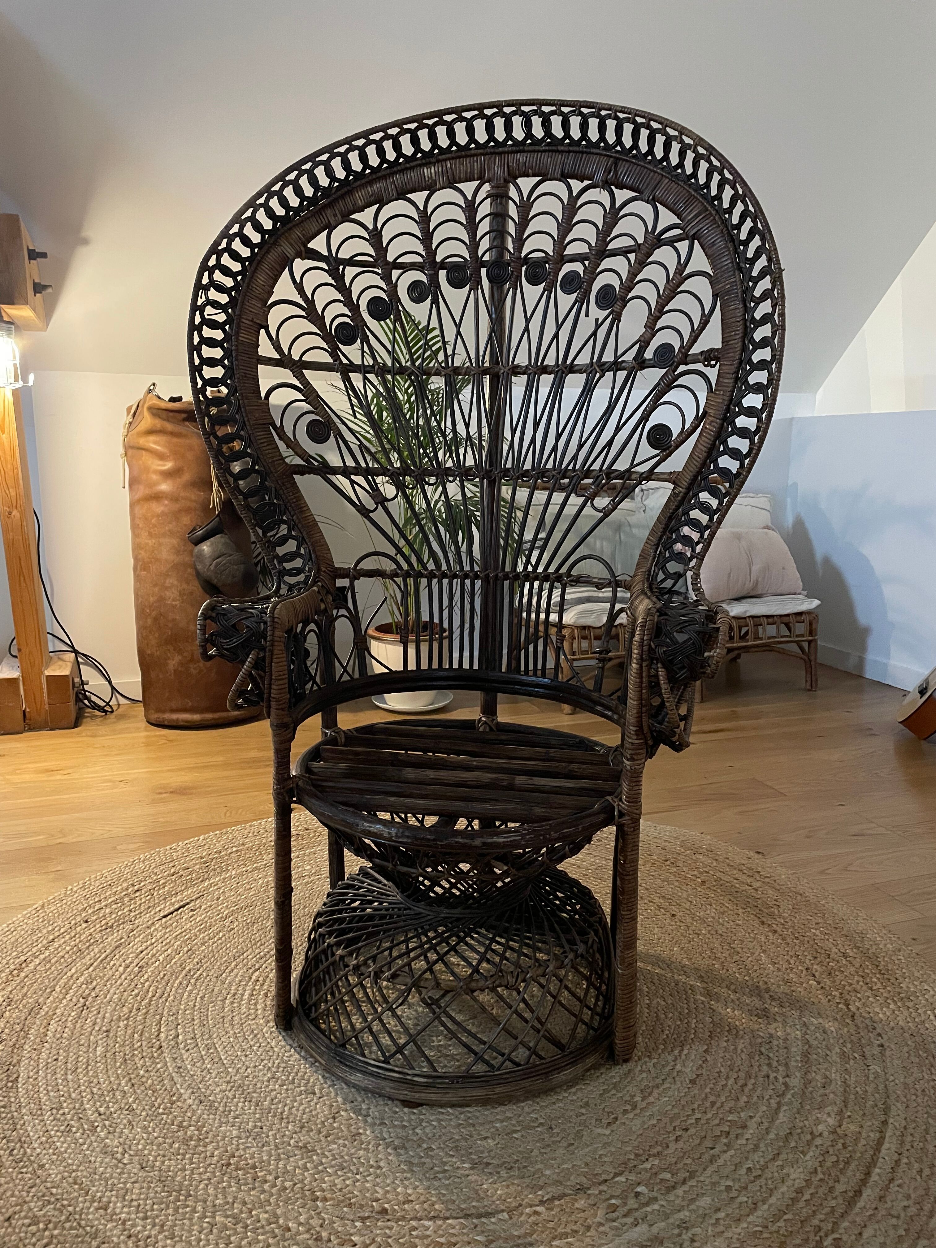 Emmanuel armchair