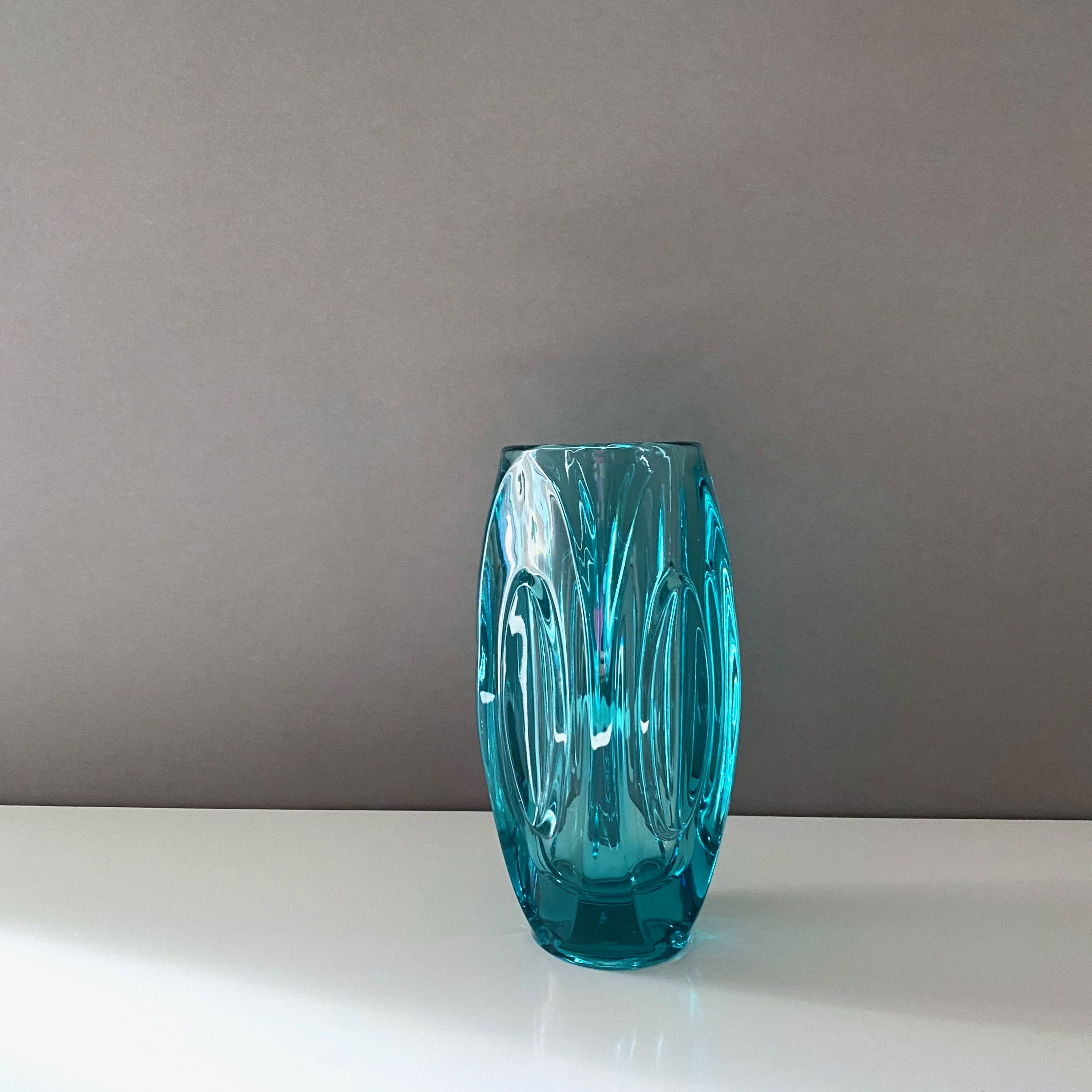 Sklo Union Vase, Rudolf Schrötter, Rosice Bullit Lens, Turquoise, Vintage Interior