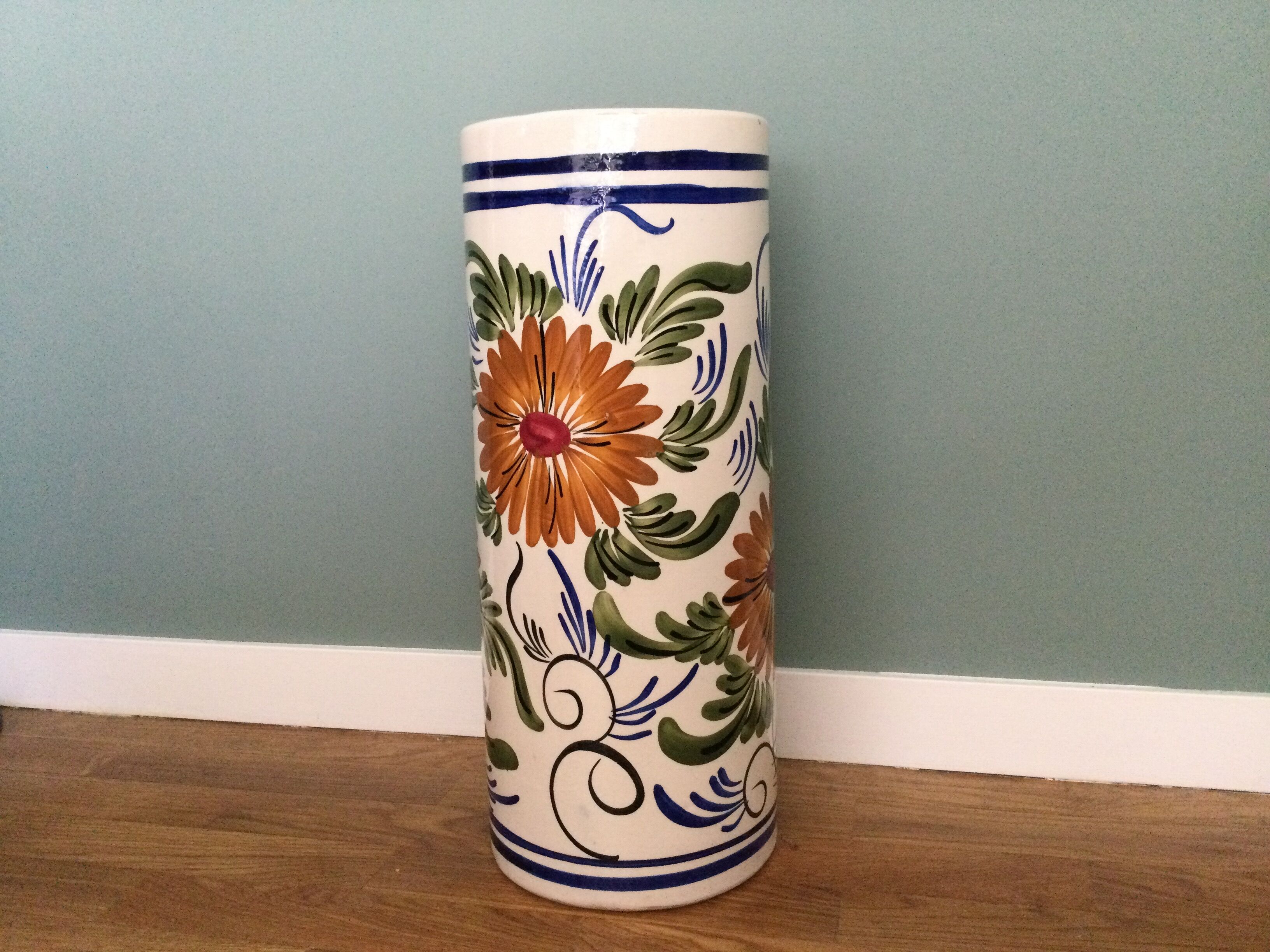 Vintage umbrella holder