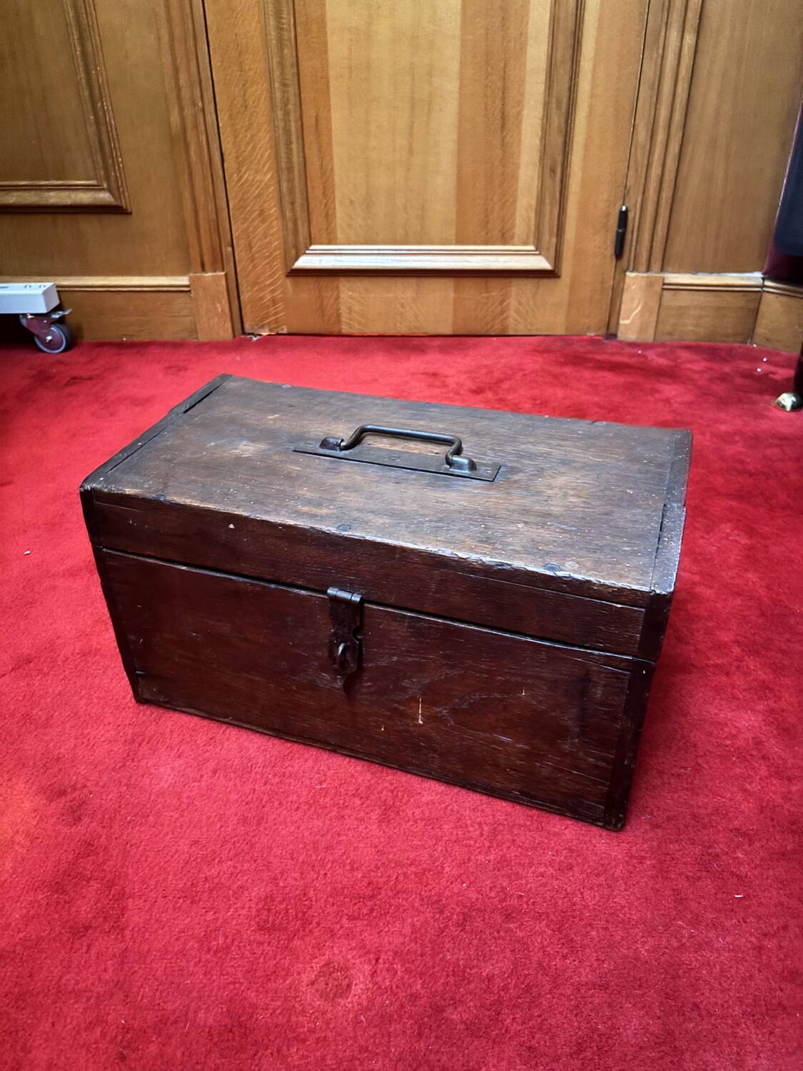 Wooden crate
