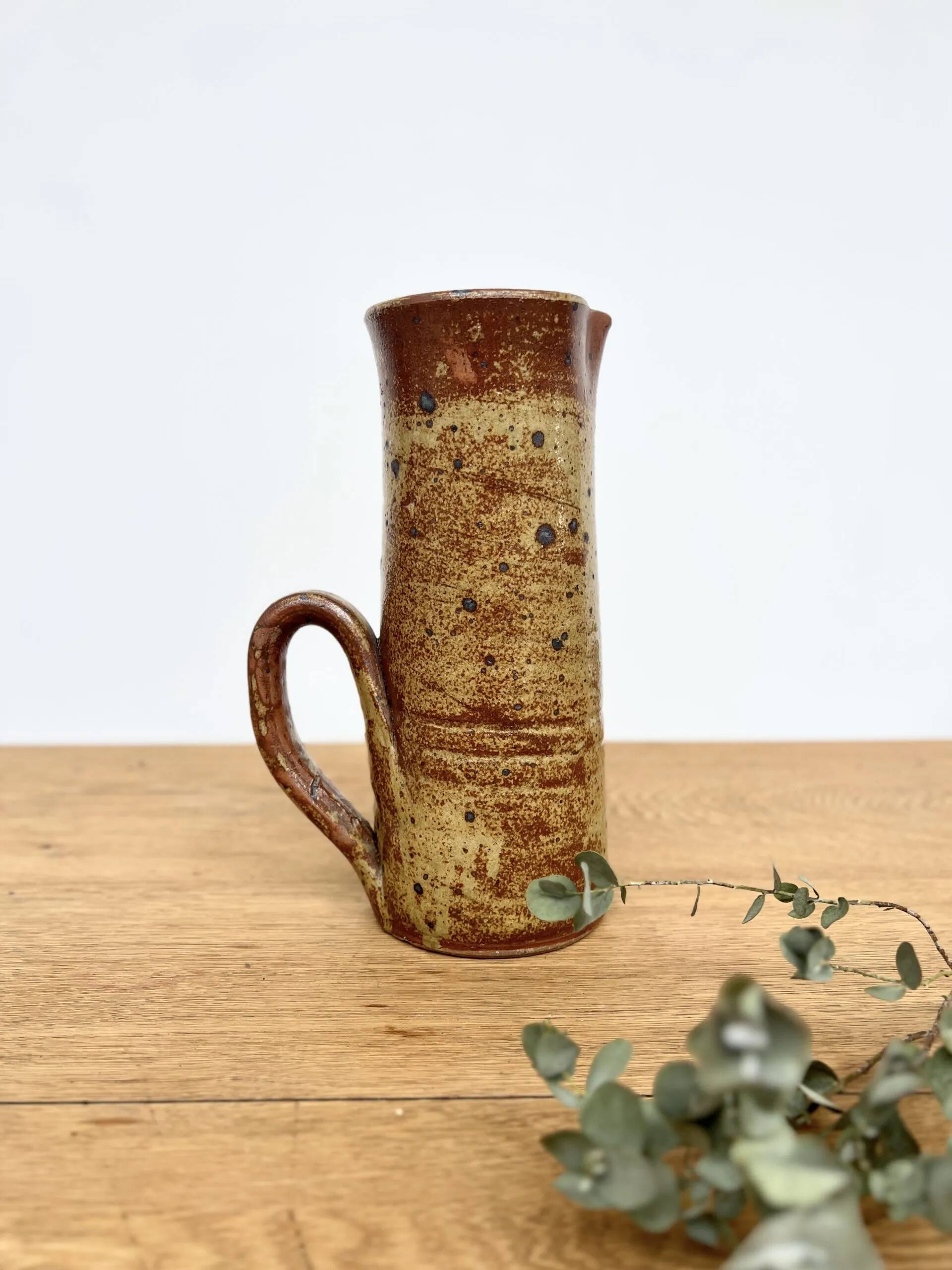 Pichet en grès années 50
