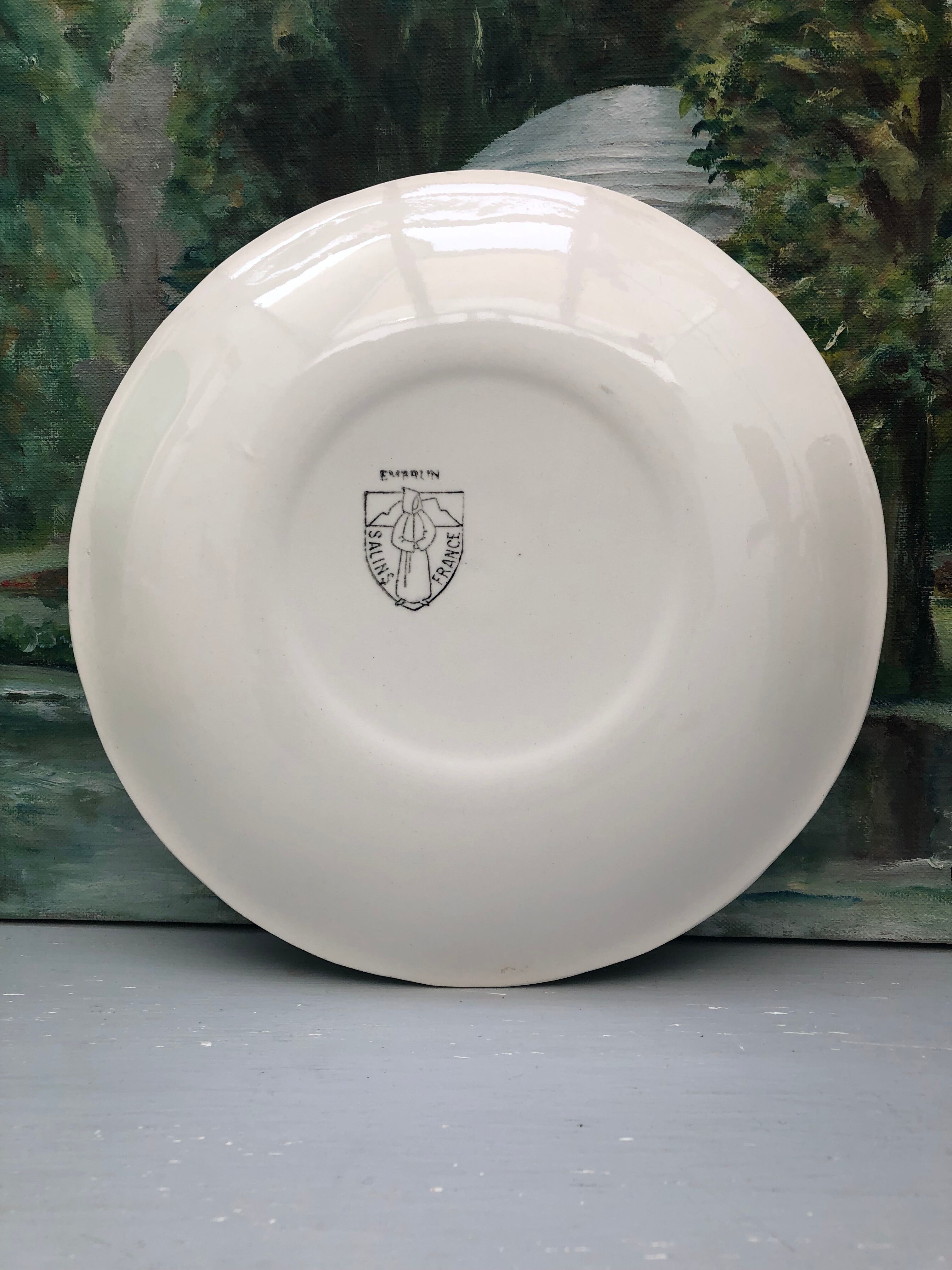 Lots of 6 flat plates model embrun, with floral motifs. Stamped Salins France