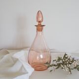Bouteille en verre rose