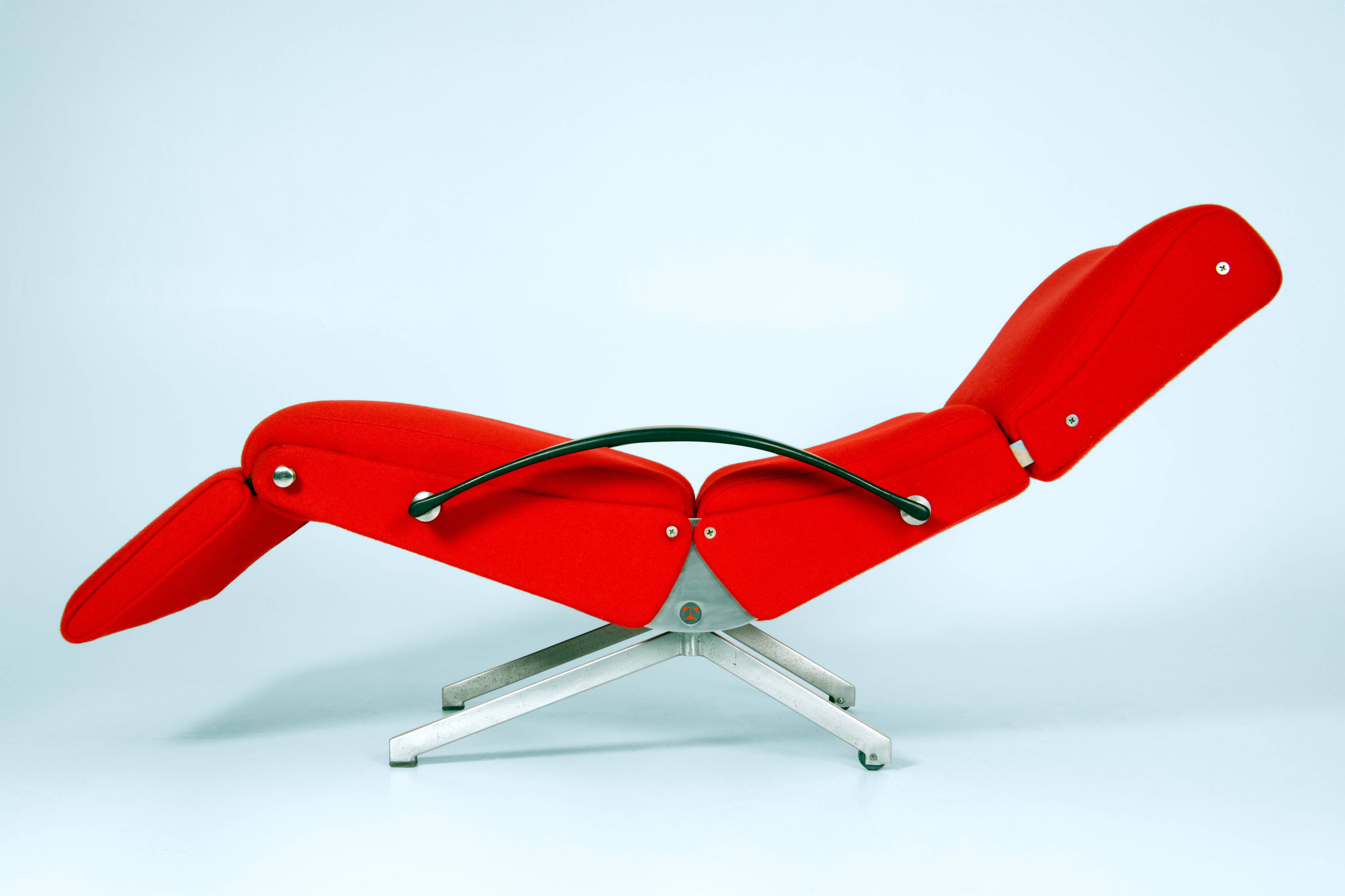 P40 lounge chair by Tecno - Osvaldo Borsani