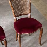 Série de 4 chaises style Louis XV en merisier – cannage et velours bordeaux