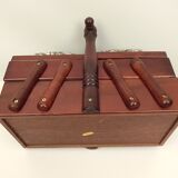 Table worker in wood and fabric