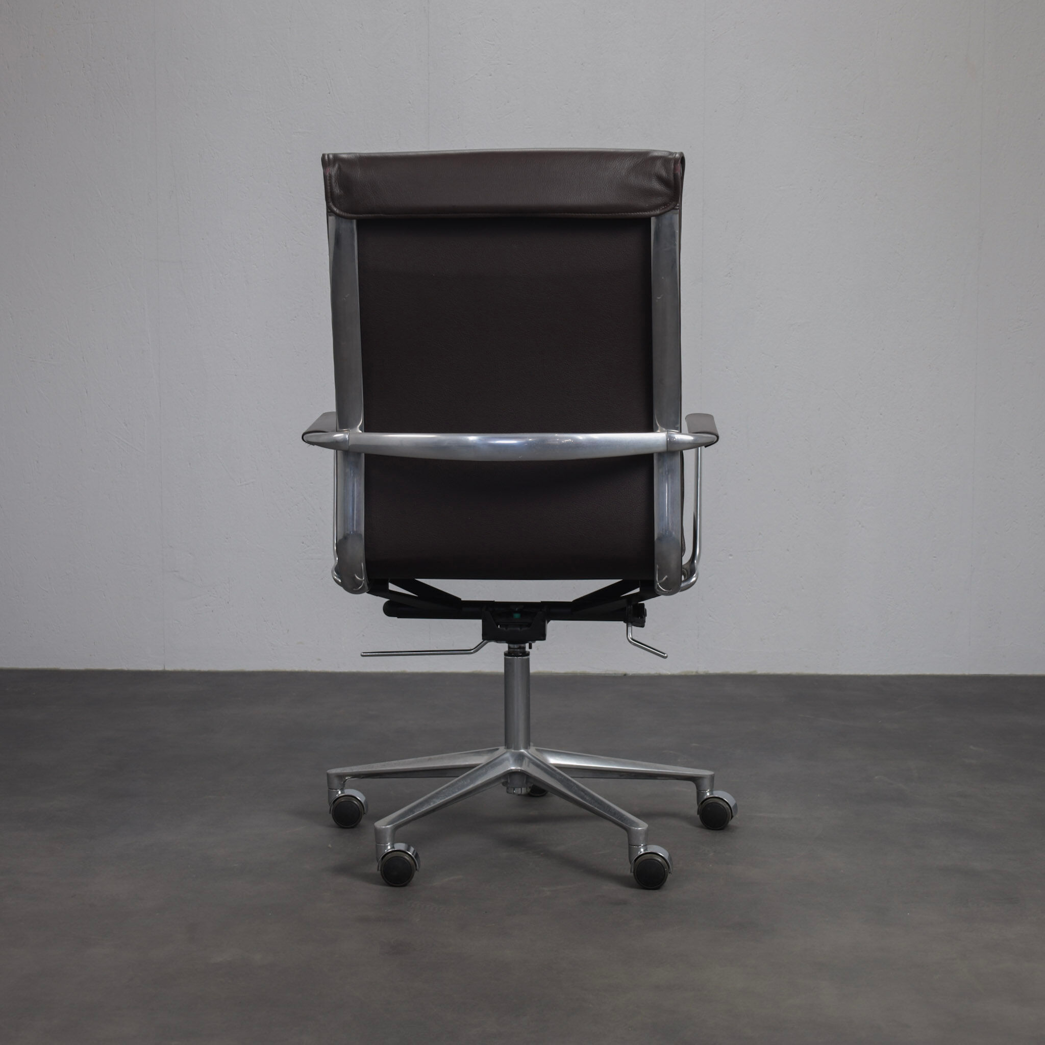 Una leather office chair by ICF, Italy, 1990s