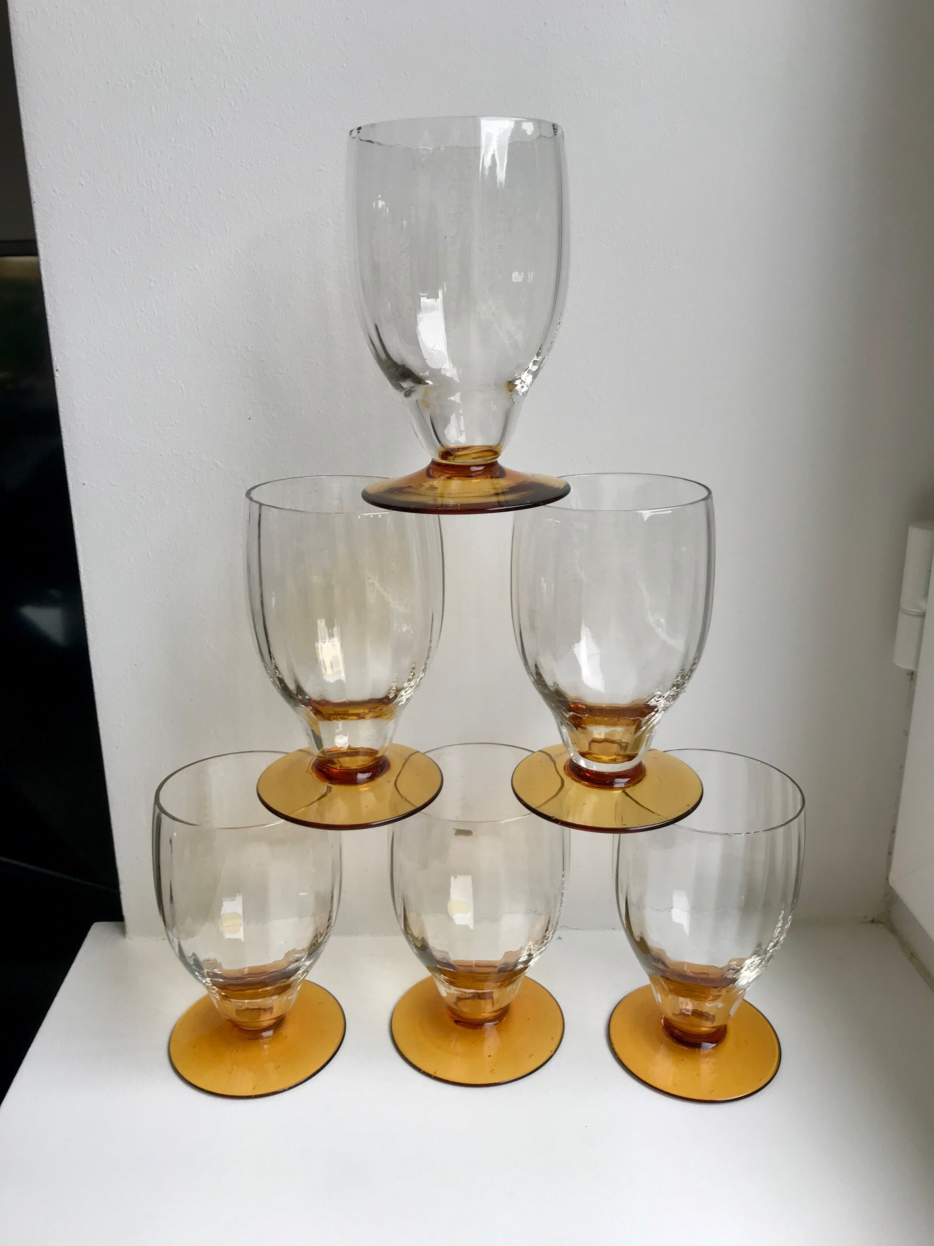 Lot de 6 verres à pieds ambré art déco années 30