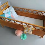 Lit bébé vintage pieds compas