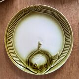 Green fish plates