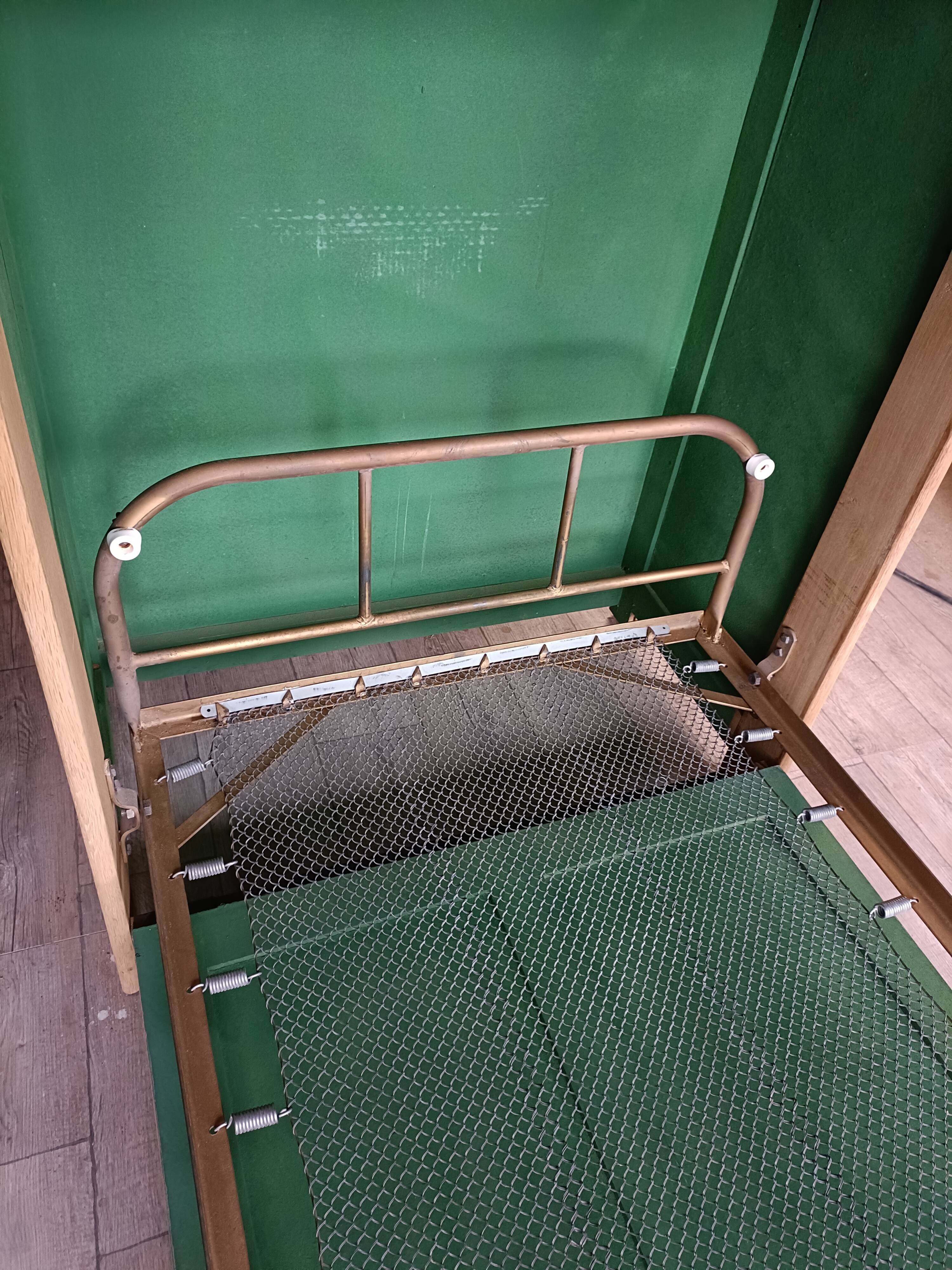 Renovated foldable bed