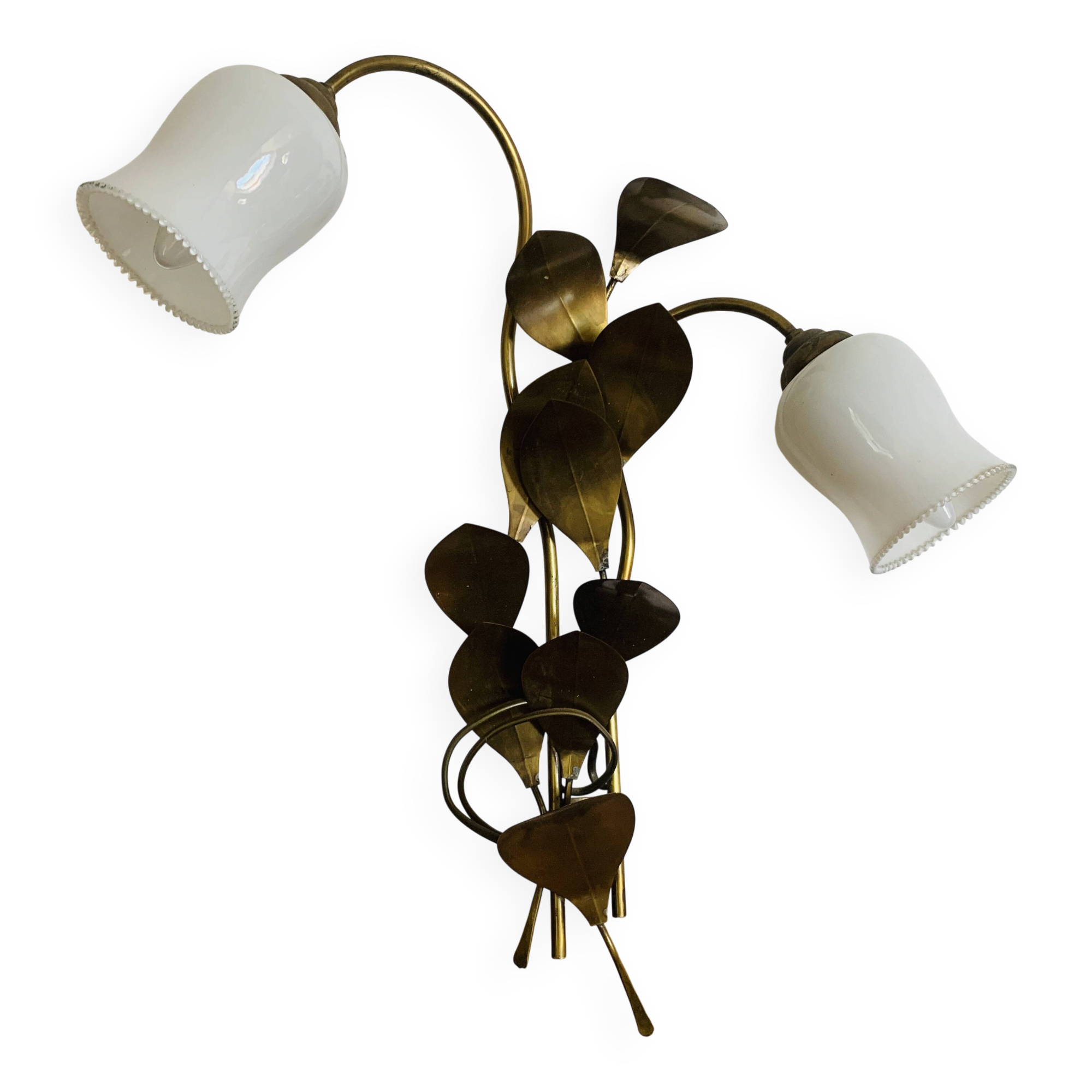 Floral wall light with 2 bulbs in brass and opaline, – 1950s/60s