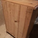 Solid pine jam maker