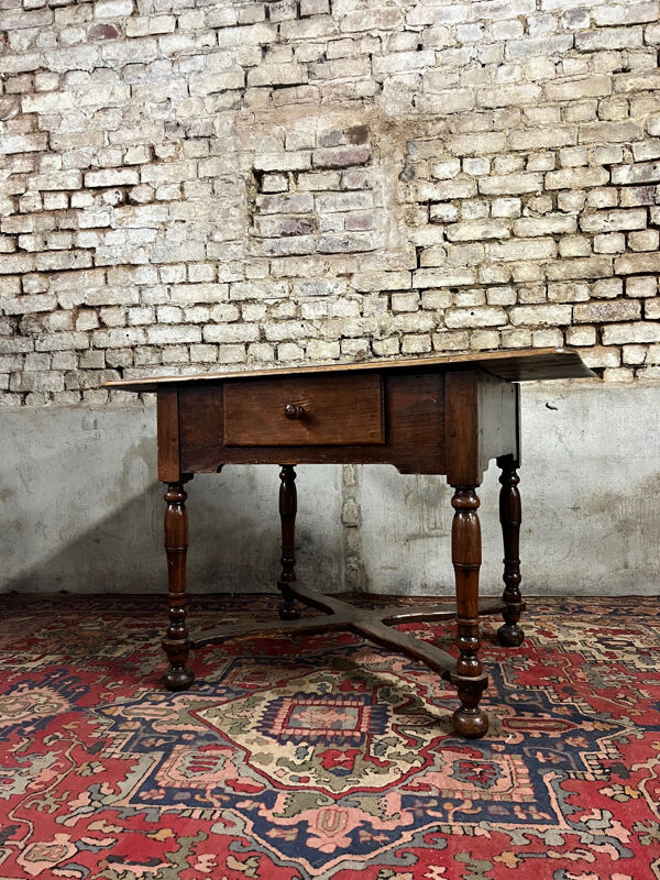 Table à écrire en bois naturel D’époque Louis XIII XVII Eme Siècle