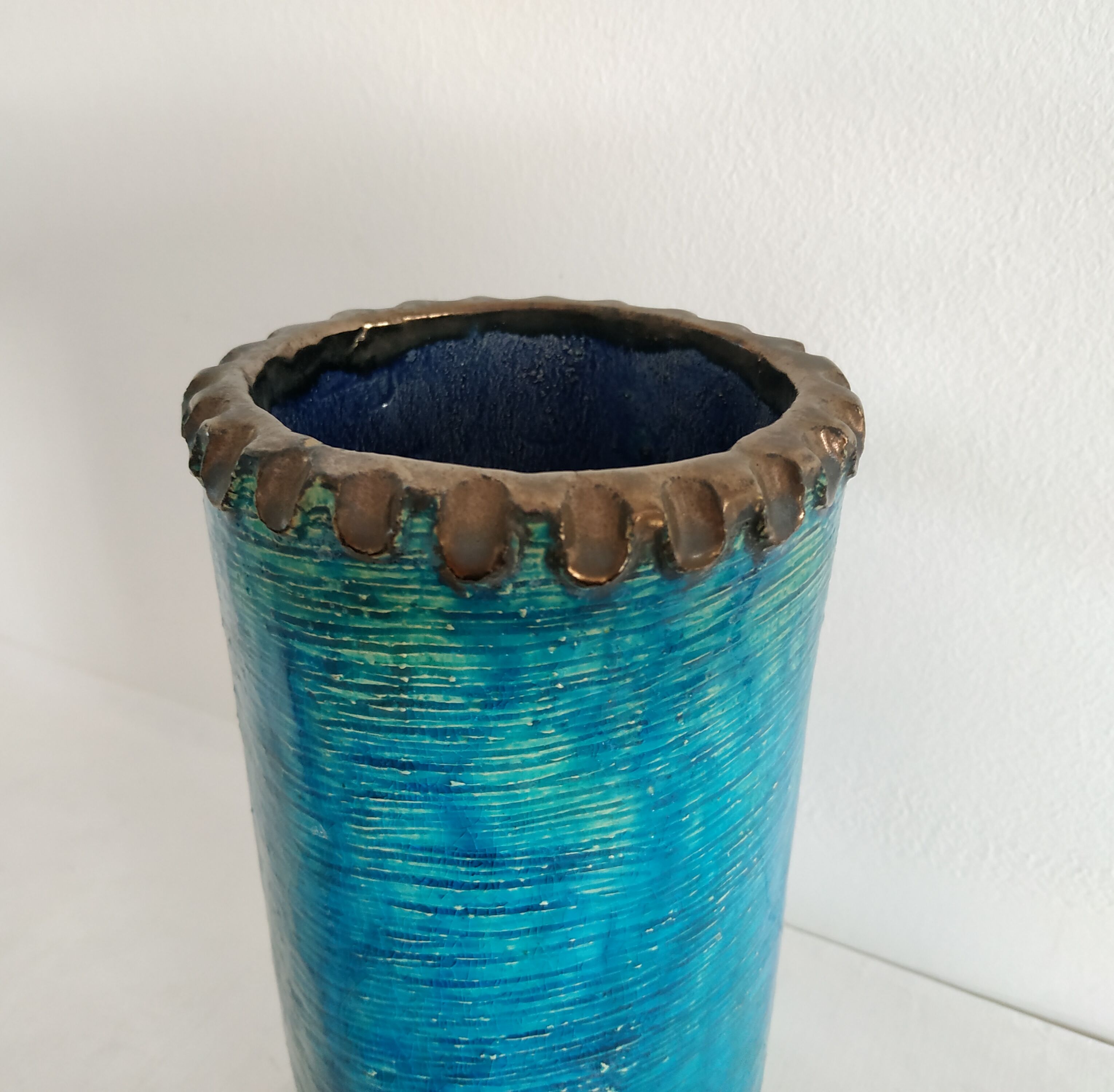 Triki's blue glaze roller vase